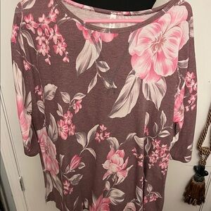 Floral Scoop Neck Tunic in Mauve with Pink Blooms